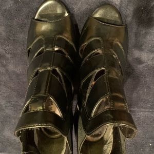 Luz Claiborne Peep Toe Boots